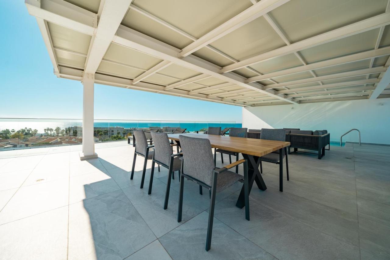 The Palmiers Aparthotel Paphos ภายนอก รูปภาพ